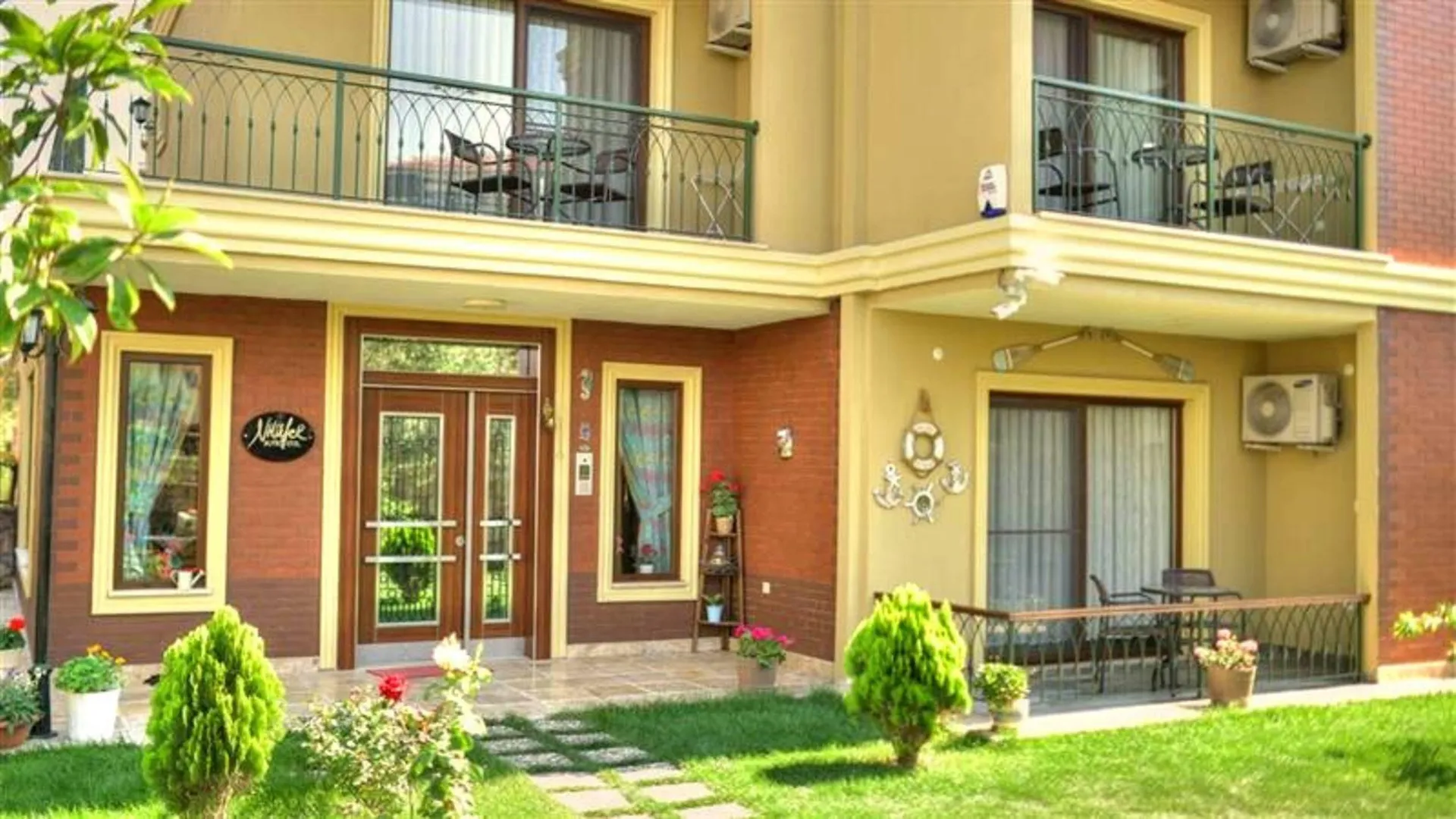 Niluefer Butik Otel (Adults Only) Ayvalı Hotel